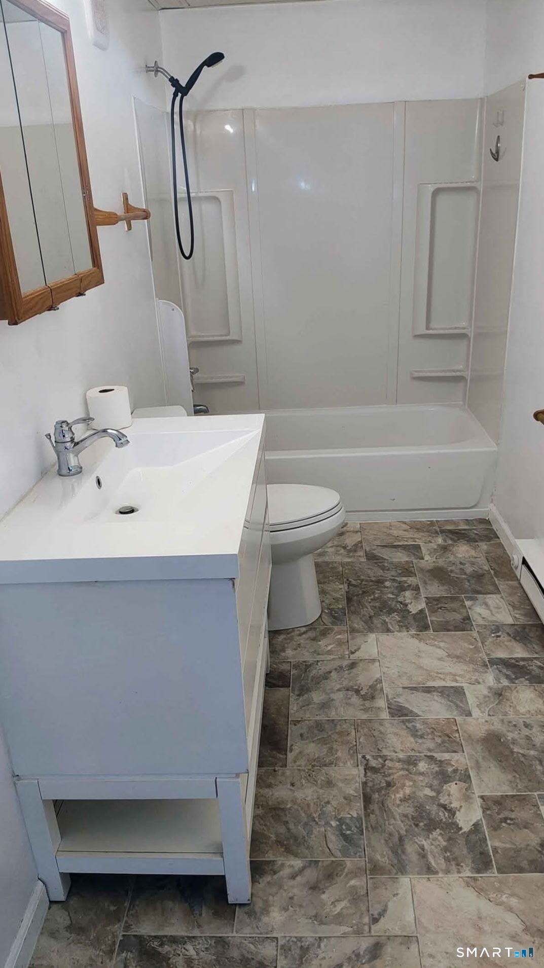 24 Mcguinness Street Torrington CT 06790