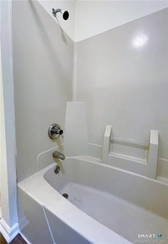 663 Newhall Street Hamden CT 06517