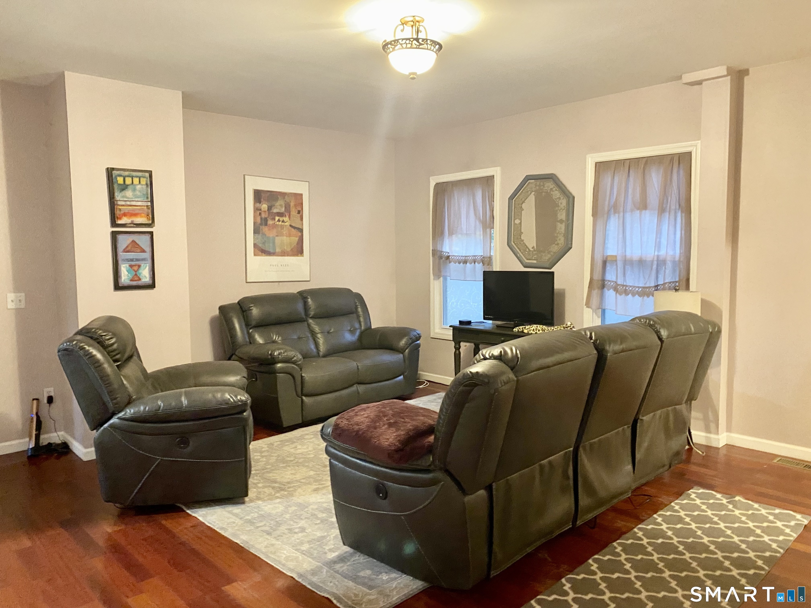 1908 Stratfield Road Fairfield CT 06825