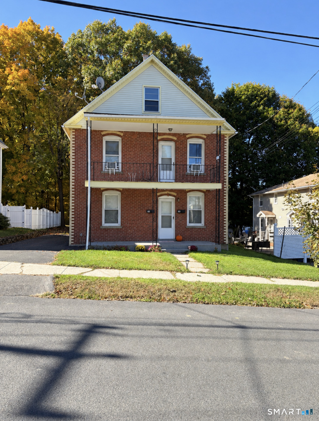 16 Crown Street Bristol CT 06010