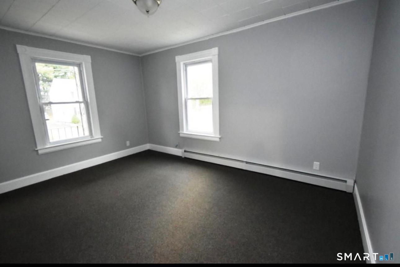 16 Crown Street Bristol CT 06010