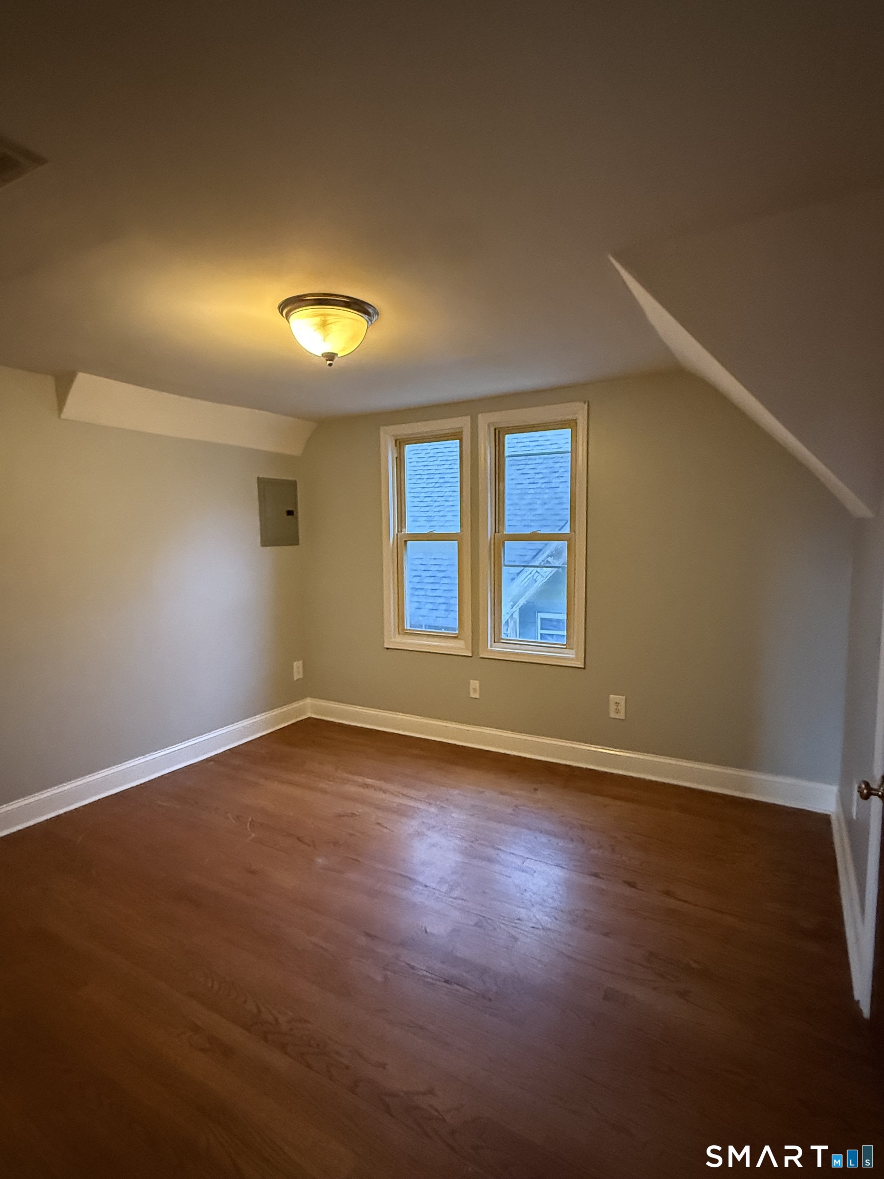 21 North Walnut Street Waterbury CT 06704