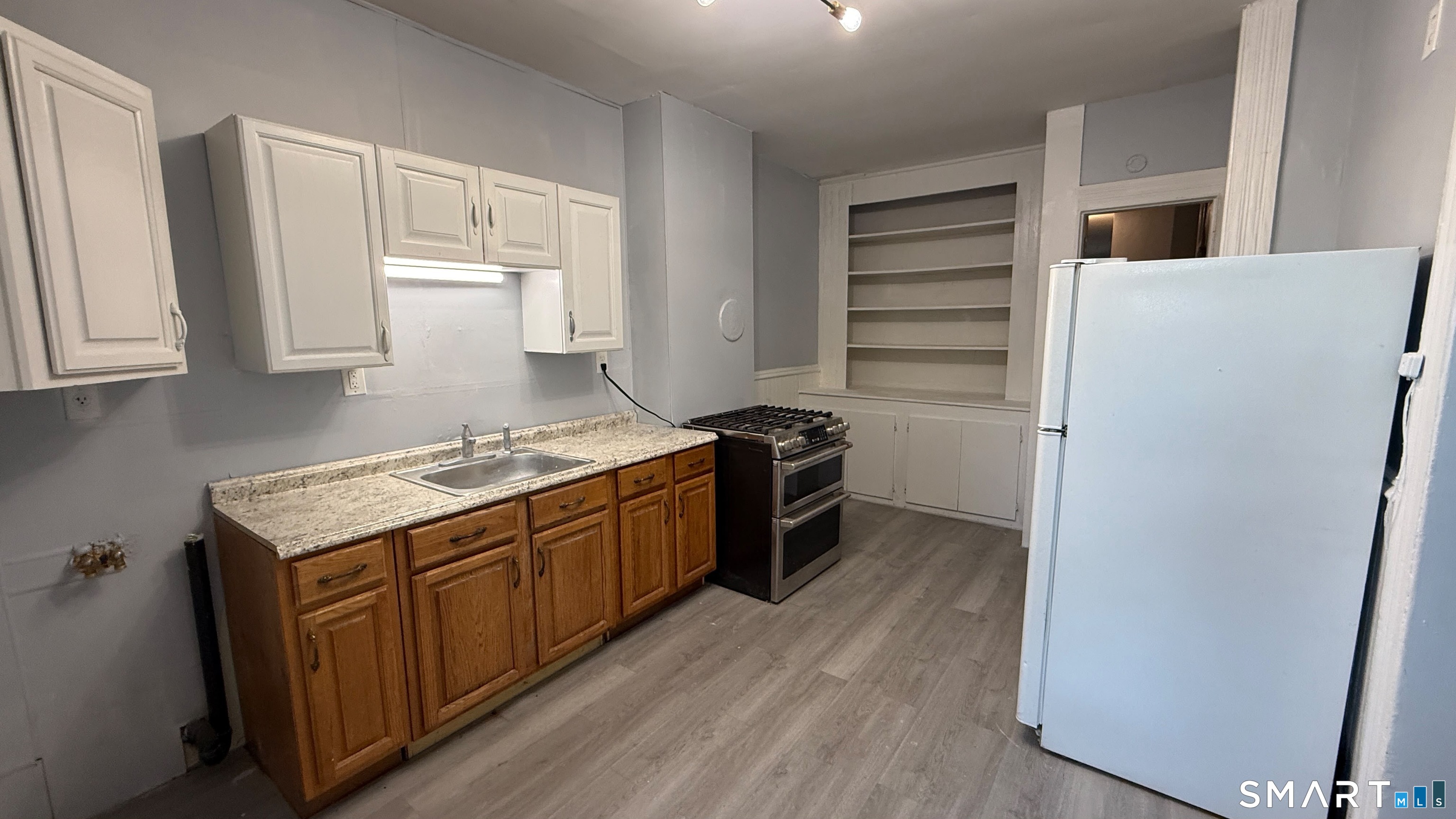 Bridgeport CT, 242 Madison Avenue, Unit 1st