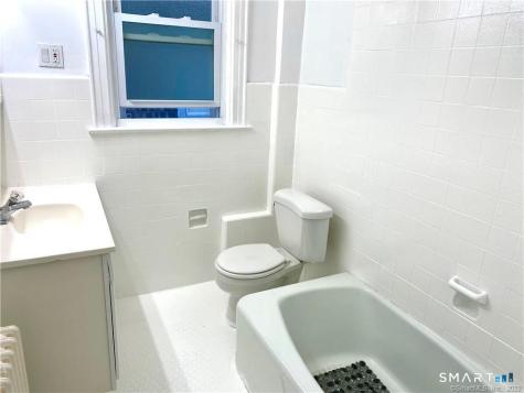 43 Mohegan Avenue Stamford CT 06902