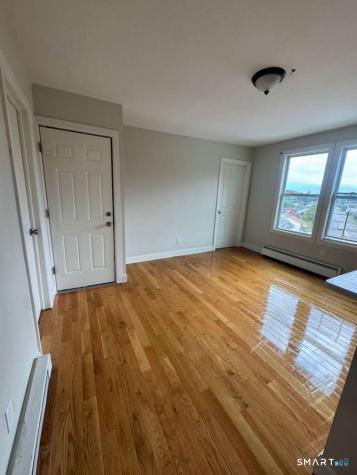 161 Edgewood Avenue Waterbury CT 06706
