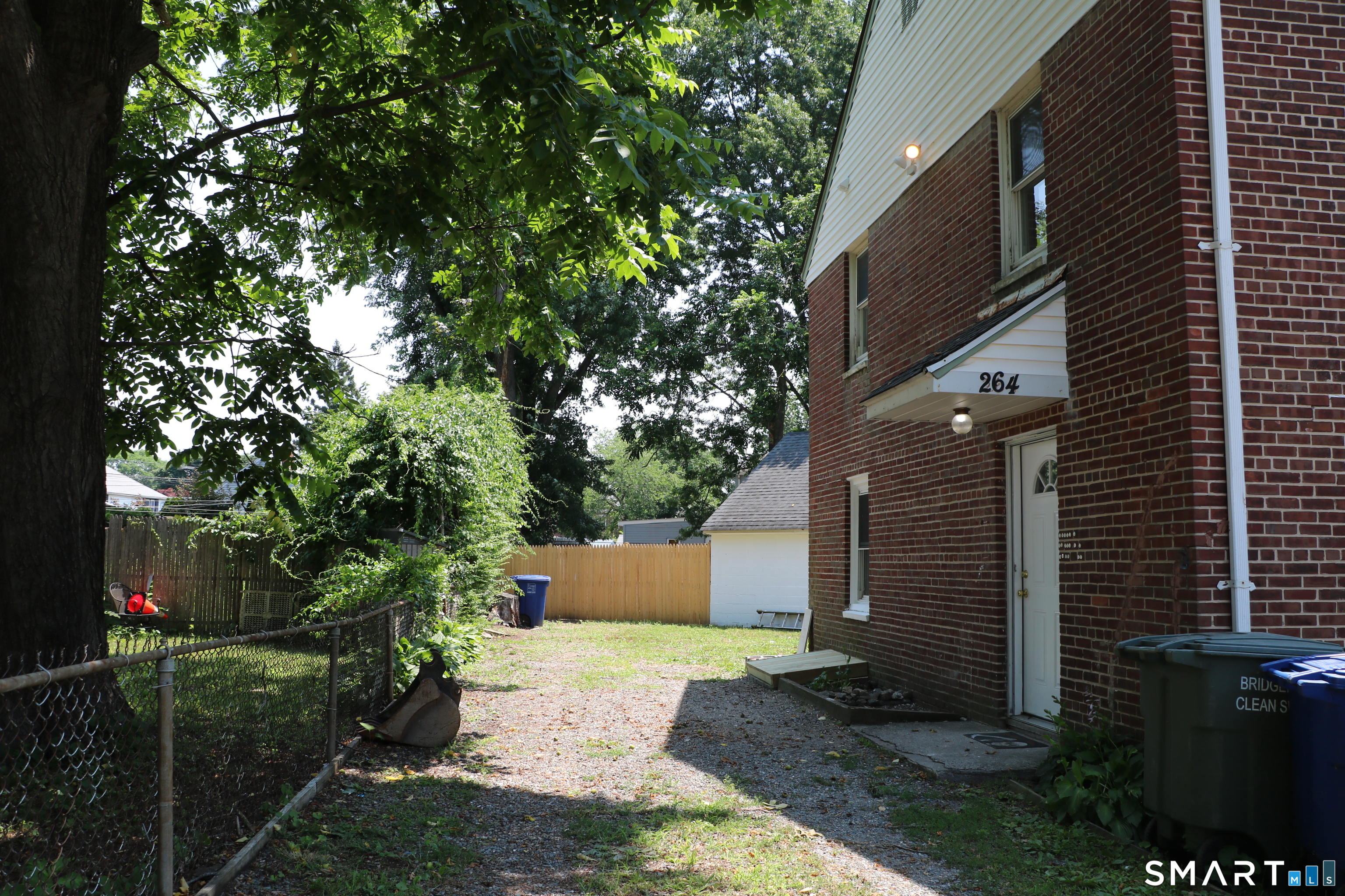 264 Pearl Harbor Street Bridgeport CT 06610