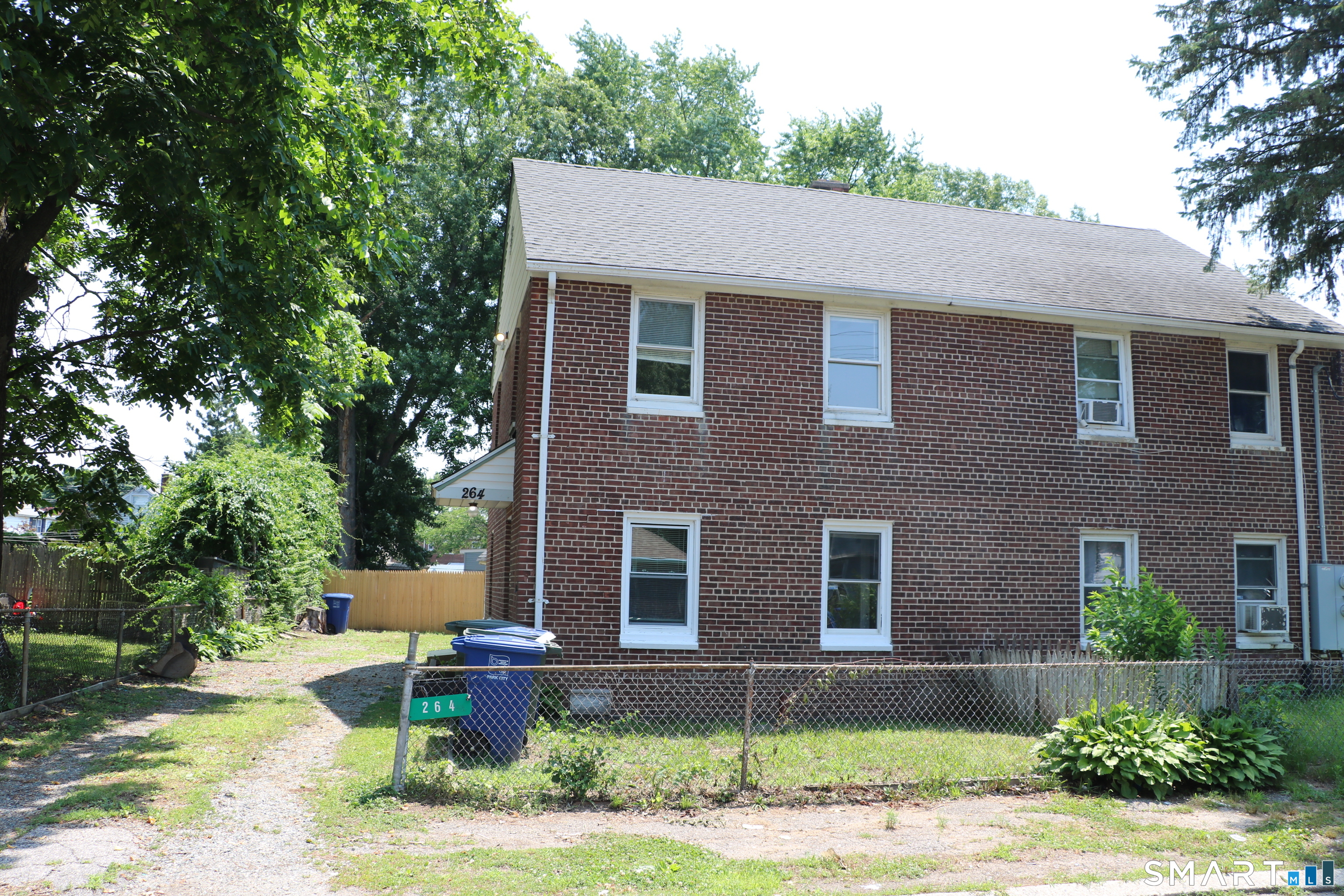264 Pearl Harbor Street Bridgeport CT 06610