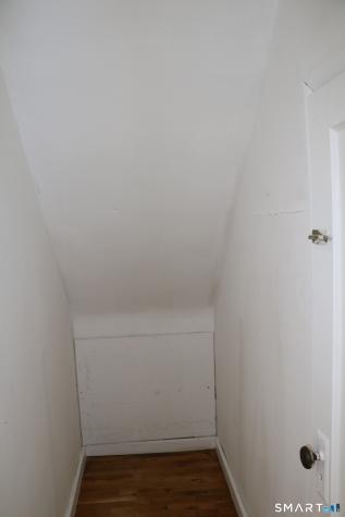 264 Pearl Harbor Street Bridgeport CT 06610