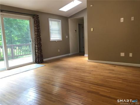864 Litchfield Turnpike Bethany CT 06524