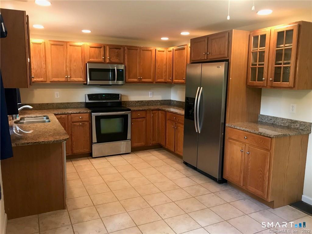 864 Litchfield Turnpike Bethany CT 06524