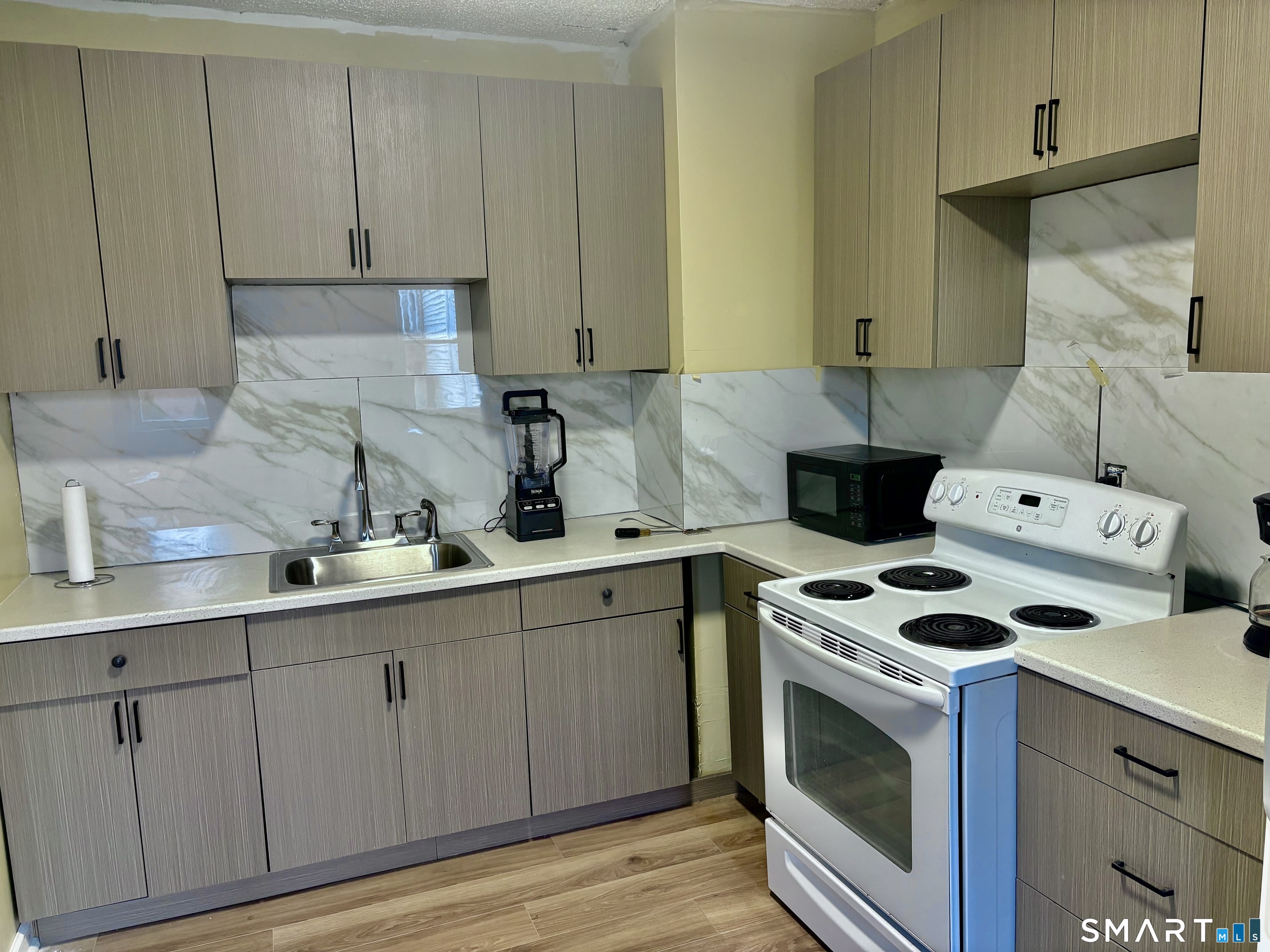202 Bellevue Street Hartford CT 06120