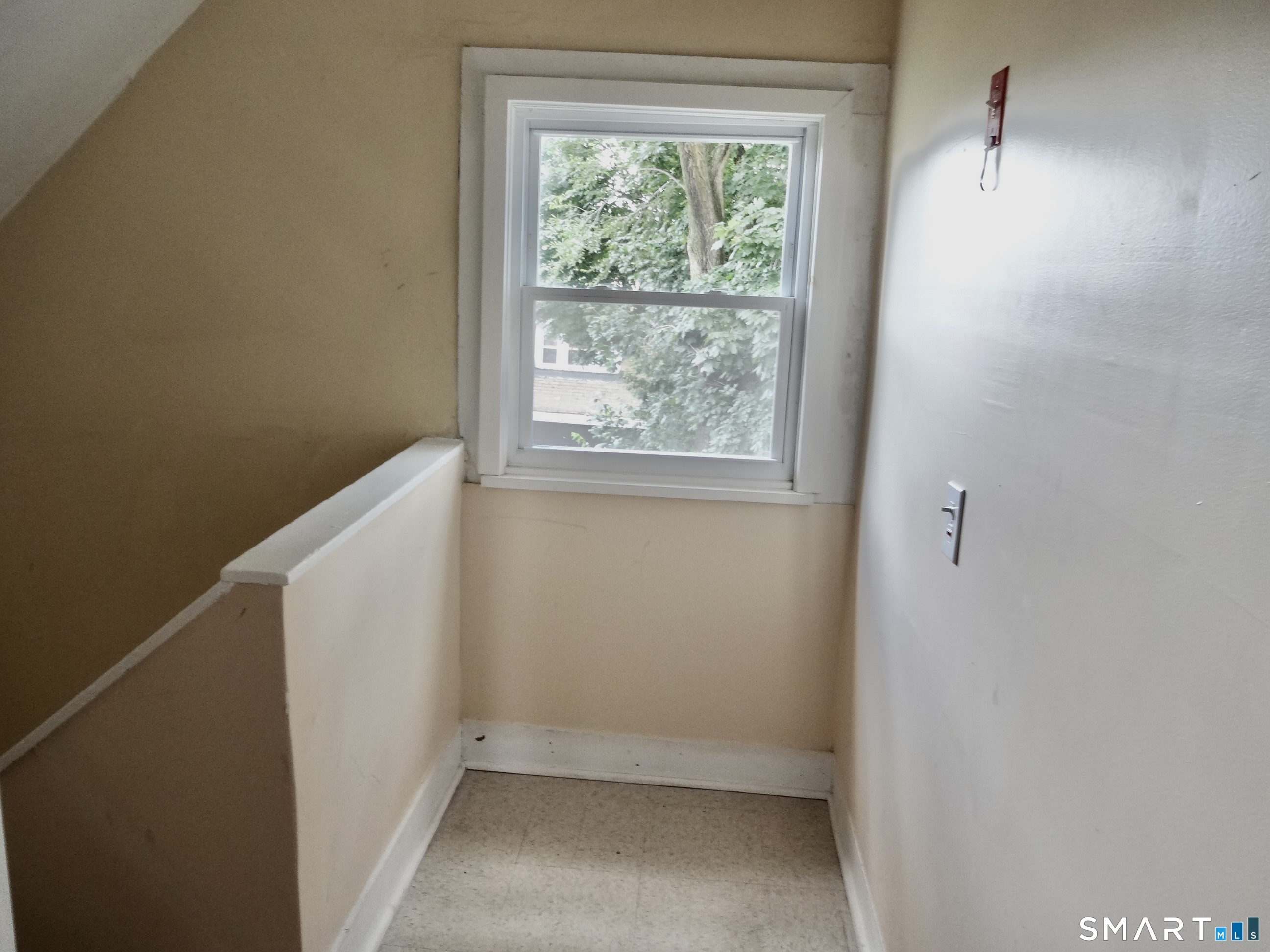 518 Midland Avenue Bridgeport CT 06605