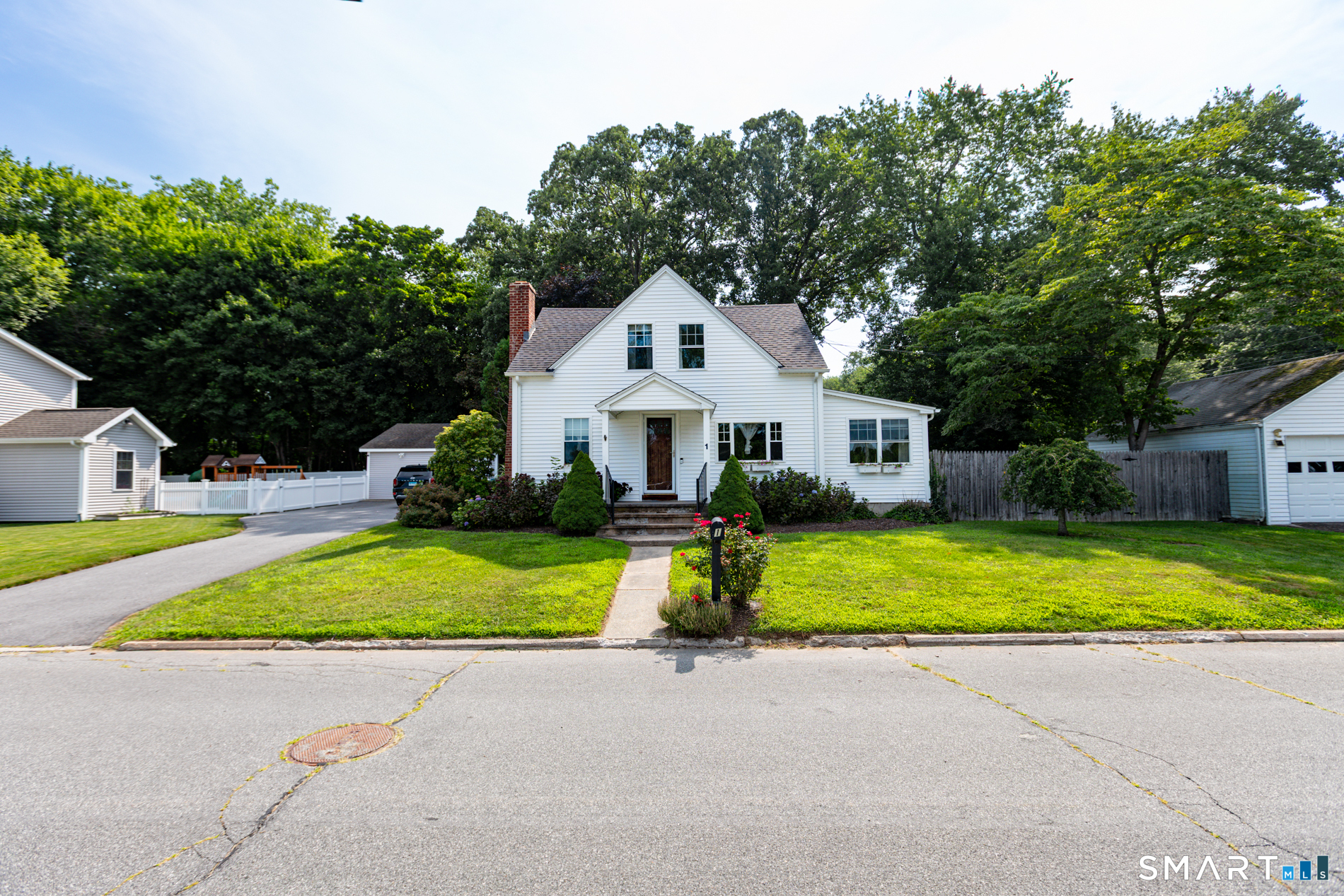 1 Middle Street Waterford CT 06385