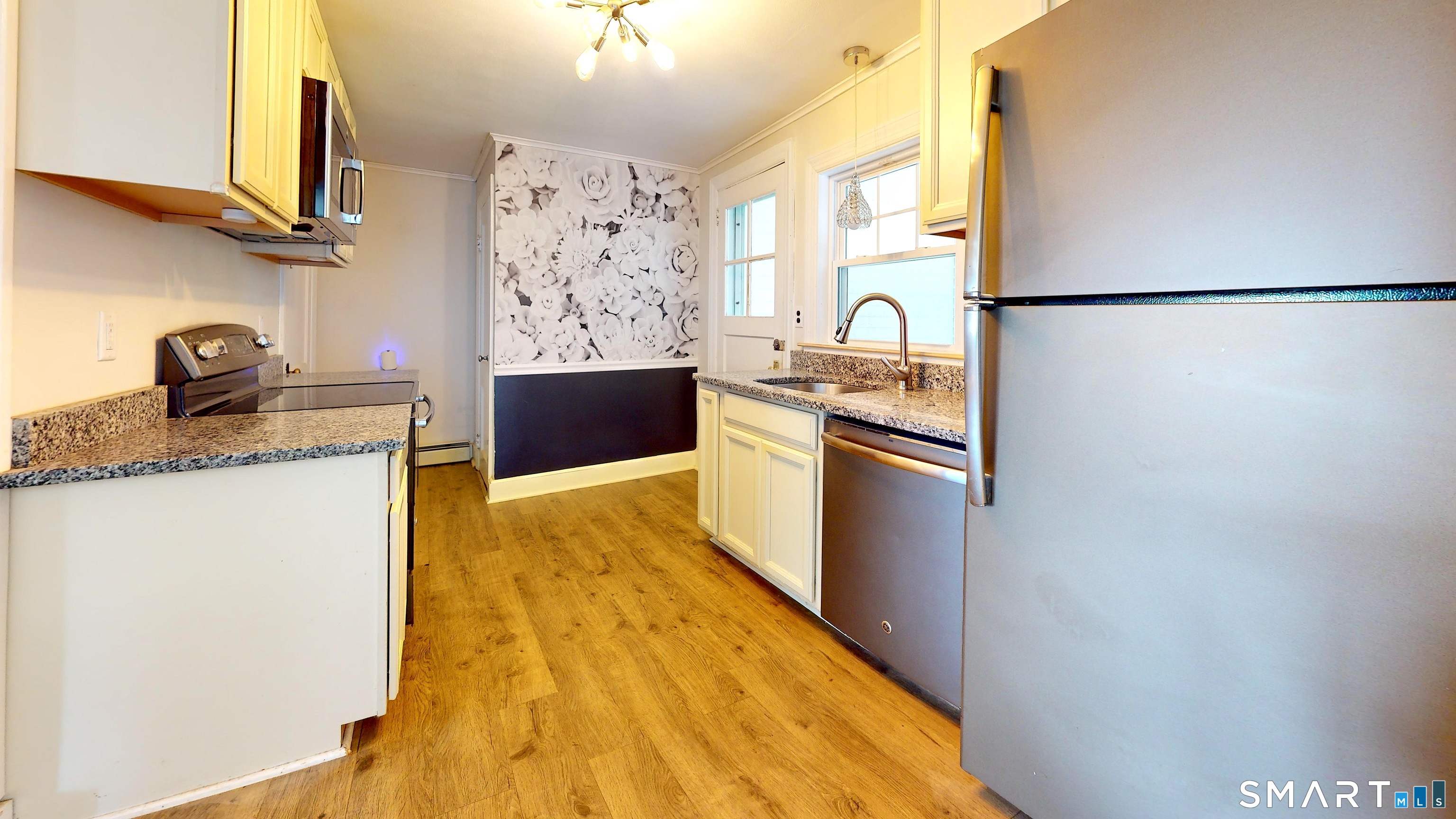 1 Middle Street Waterford CT 06385