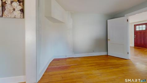 1 Middle Street Waterford CT 06385