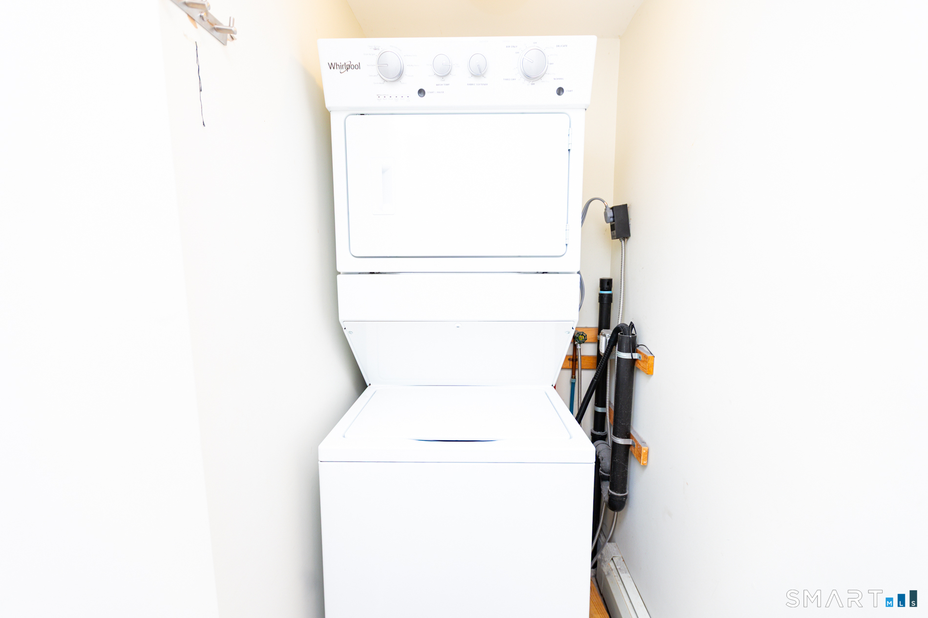 1 Middle Street Waterford CT 06385