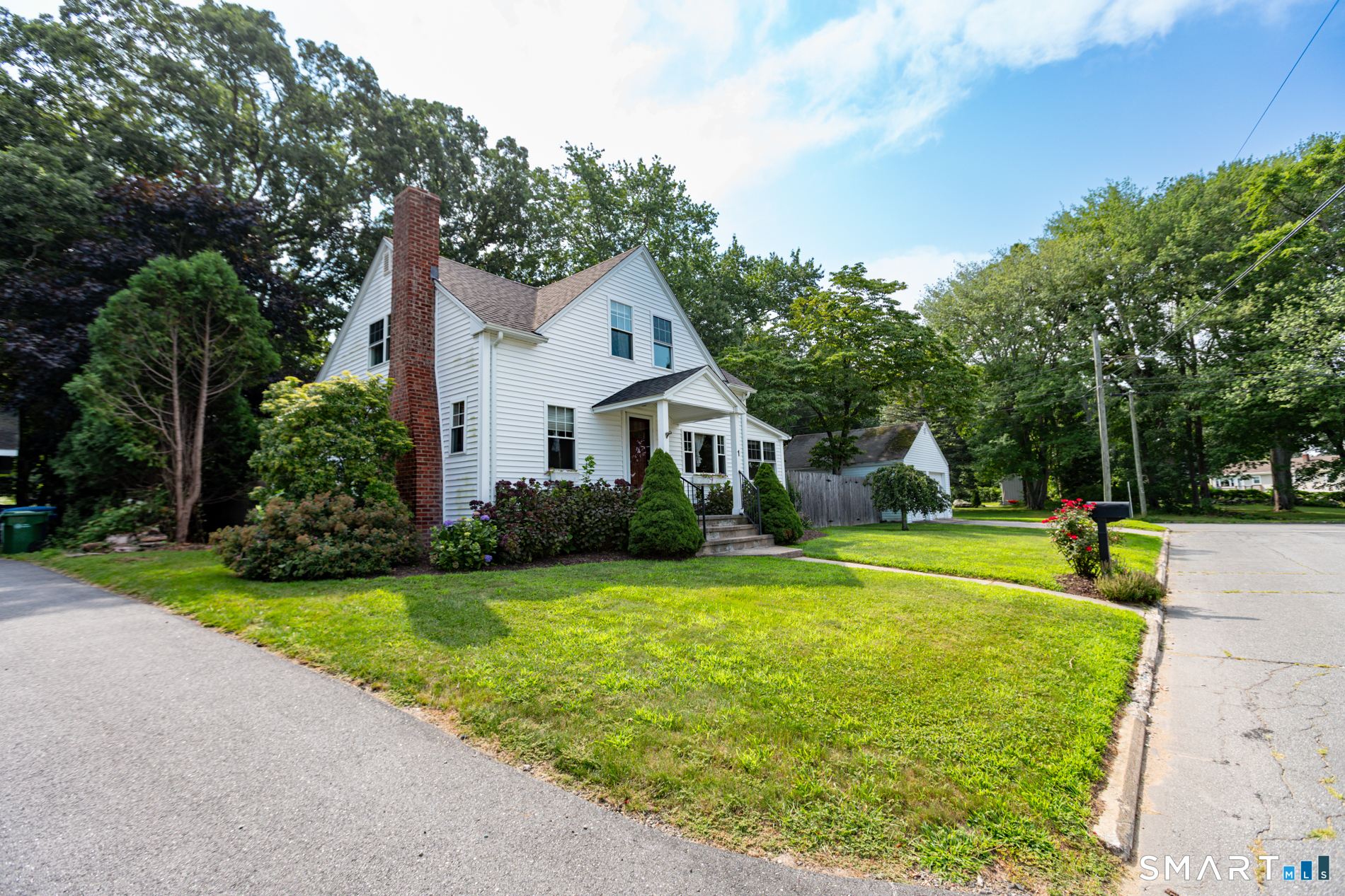 1 Middle Street Waterford CT 06385