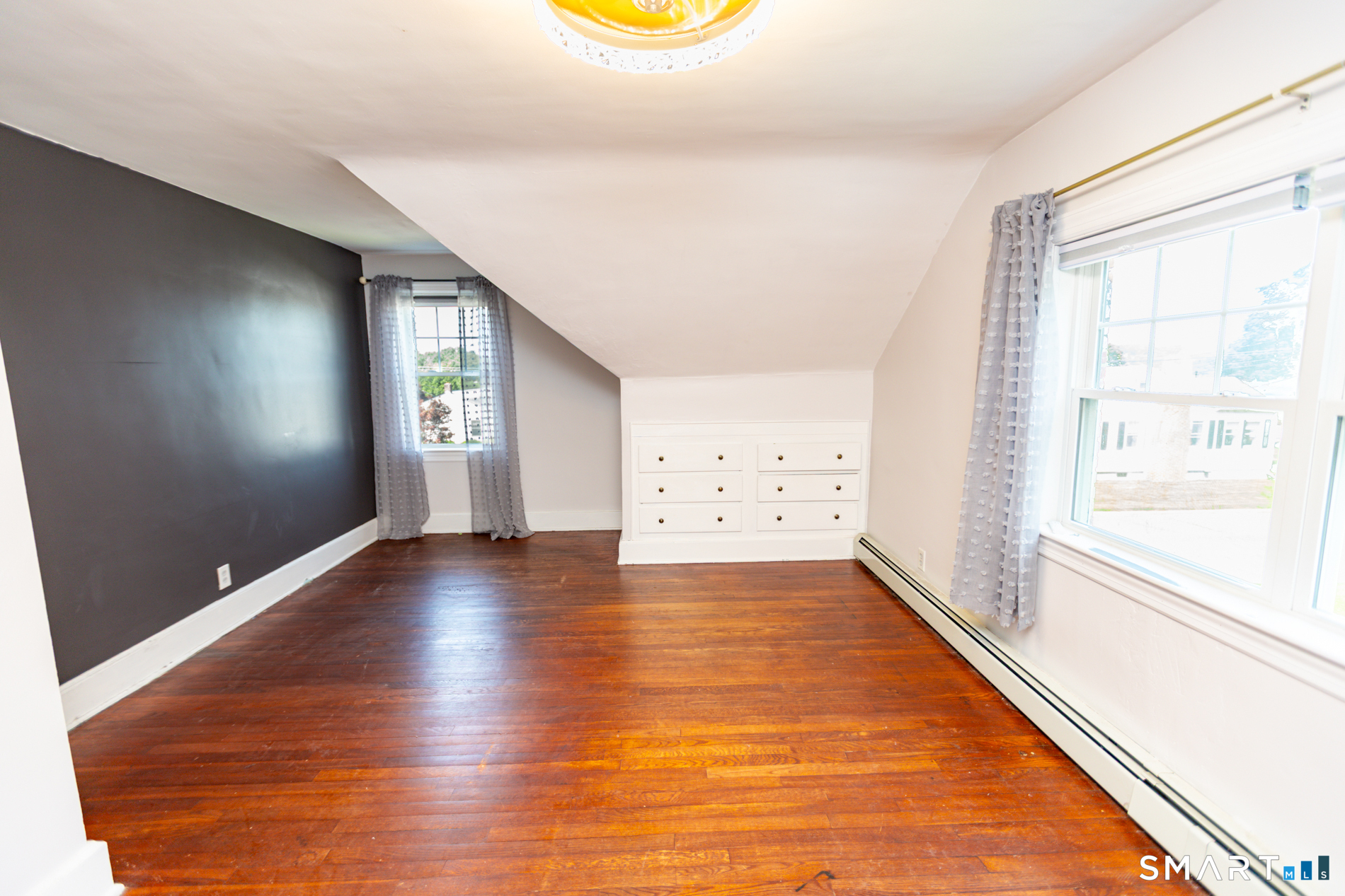 1 Middle Street Waterford CT 06385