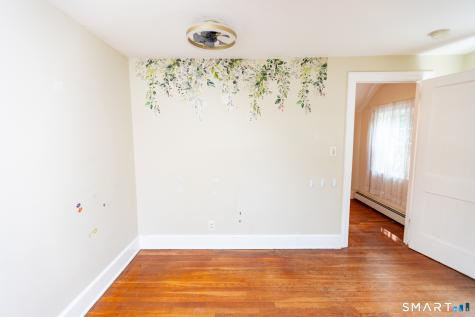 1 Middle Street Waterford CT 06385