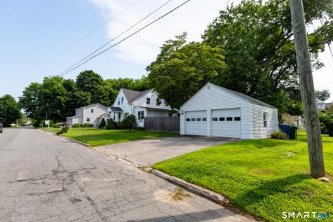 1 Middle Street Waterford CT 06385