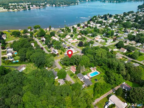 1 Middle Street Waterford CT 06385