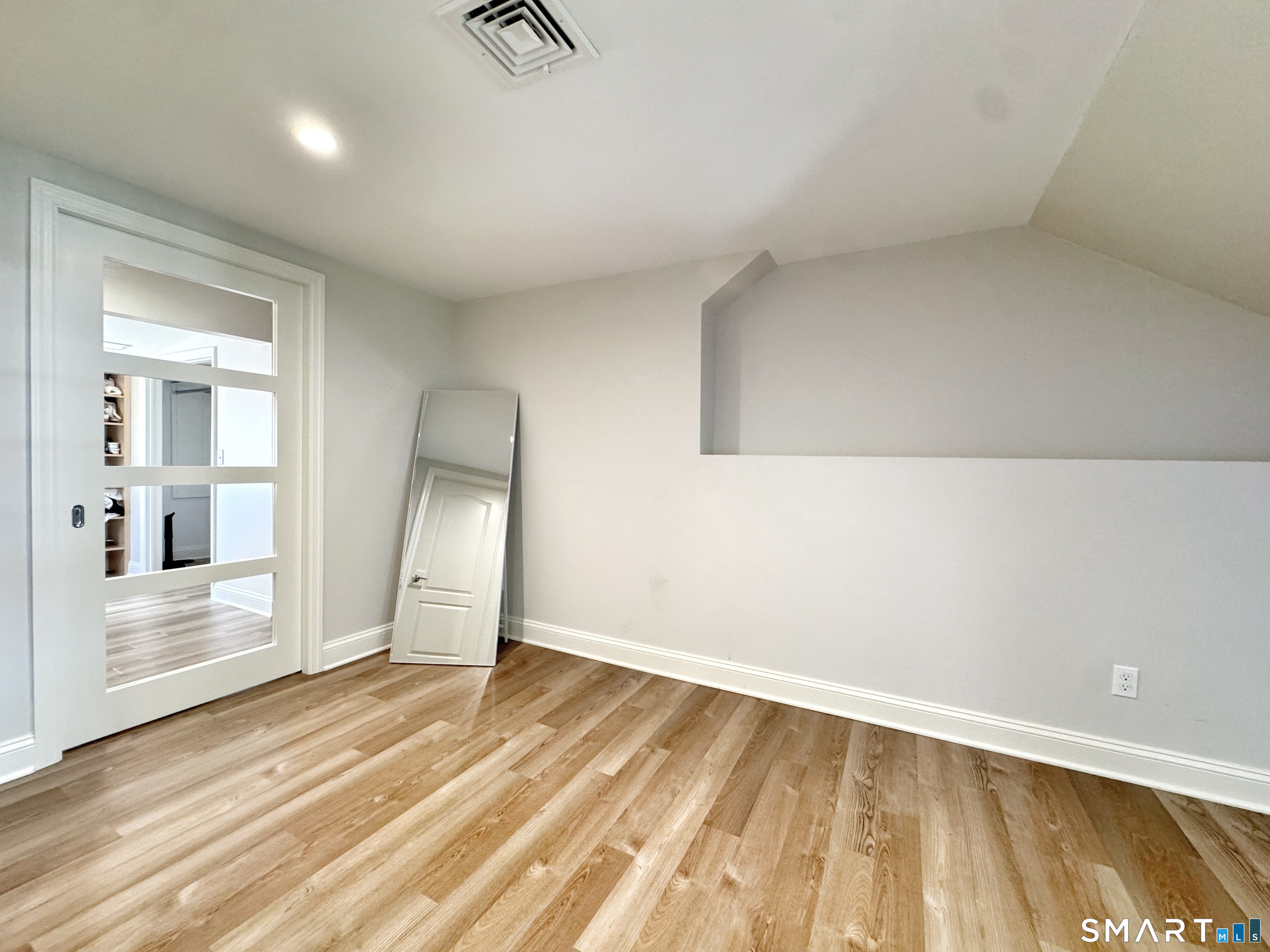 93 Givens Avenue Stamford CT 06902