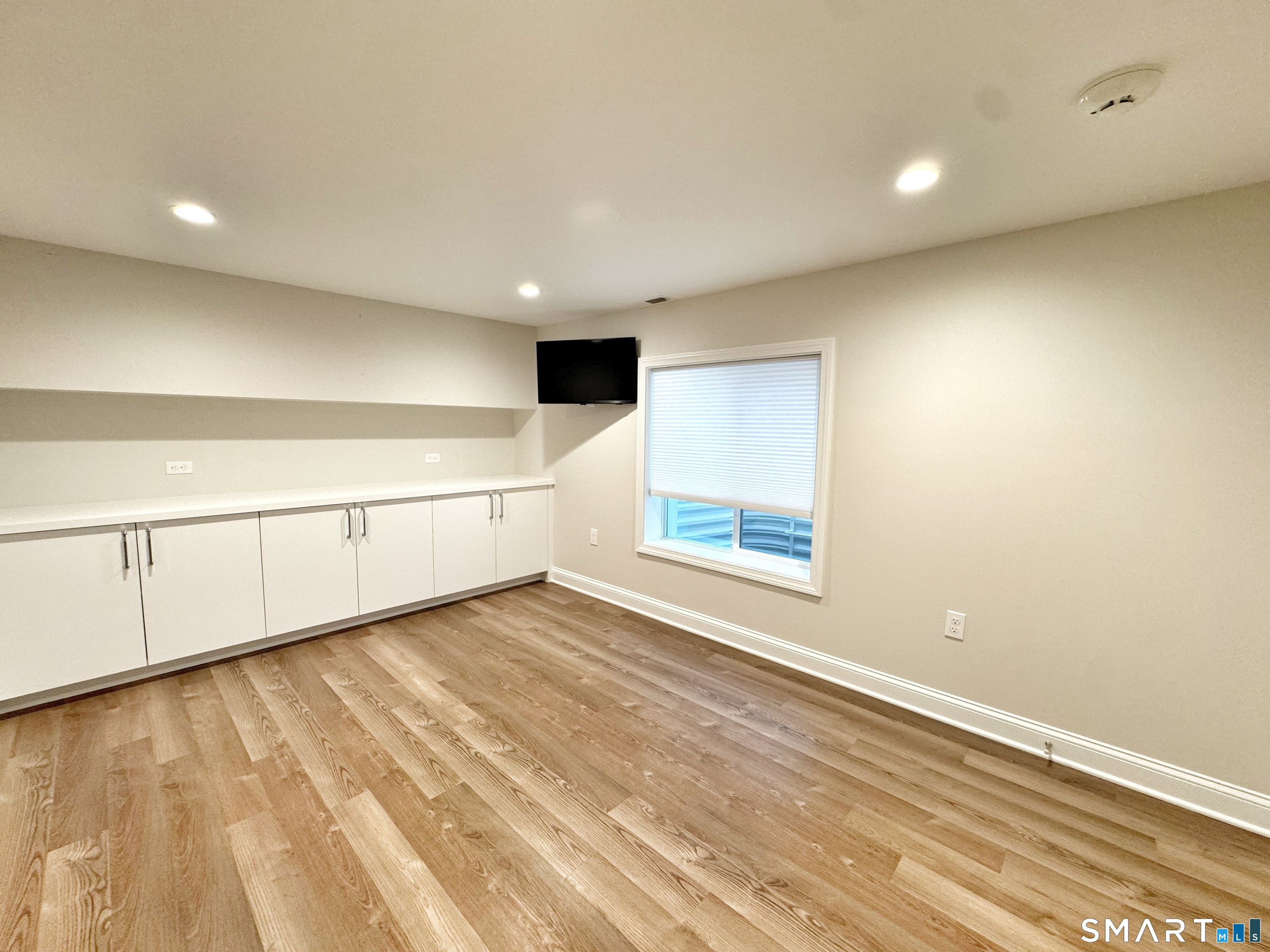 93 Givens Avenue Stamford CT 06902