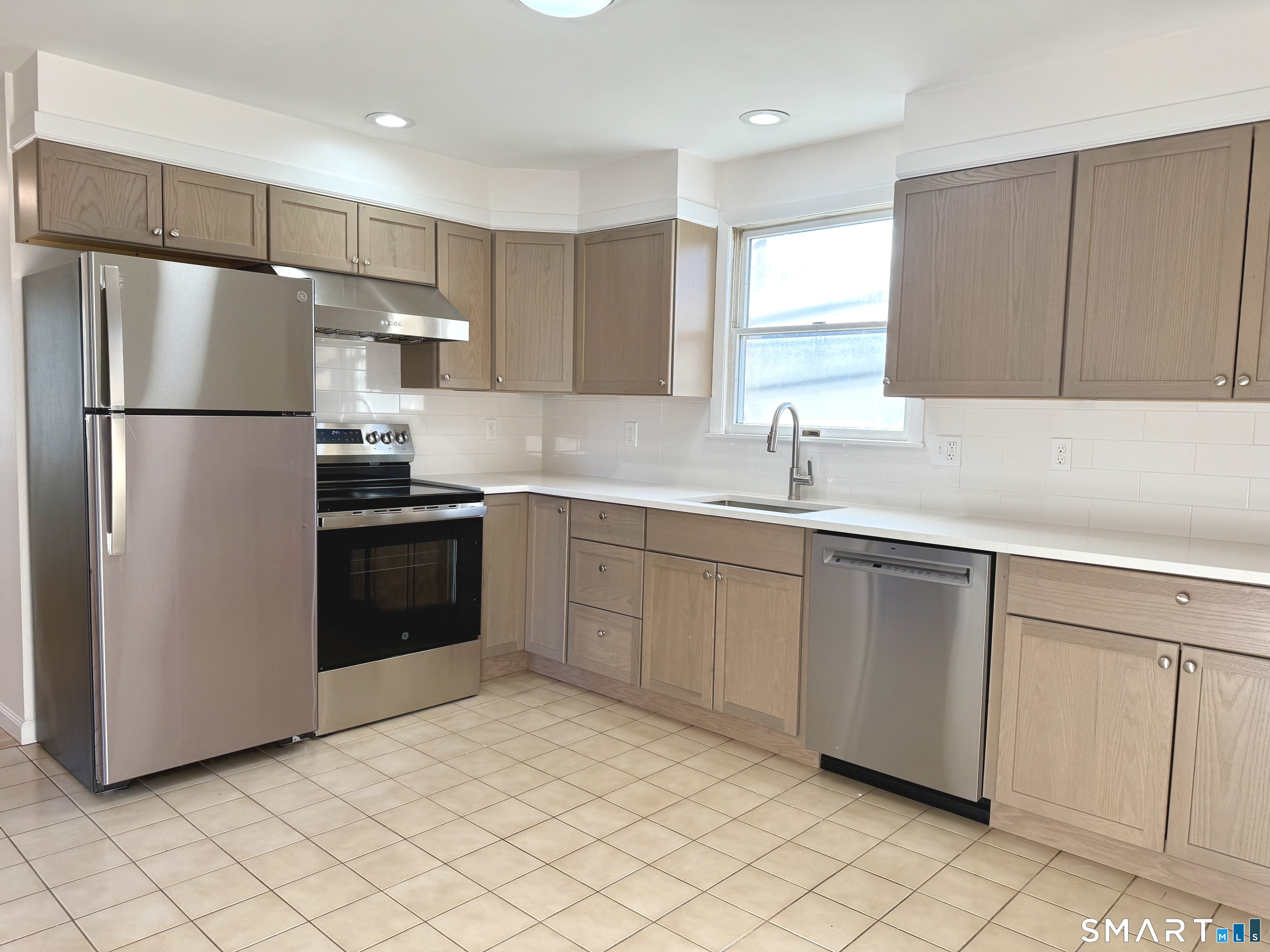 751 Old Stratfield Road Fairfield CT 06825