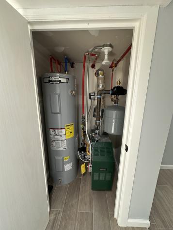 48 Prest Street New London CT 06320