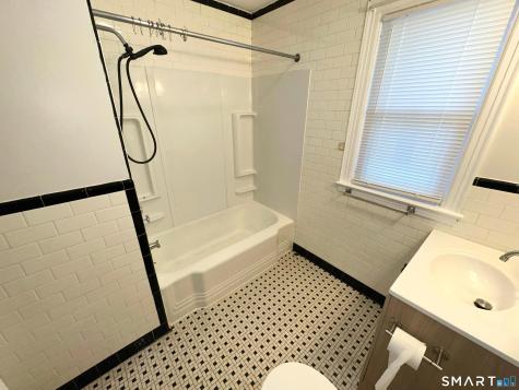 7 Richard Street Ansonia CT 06401