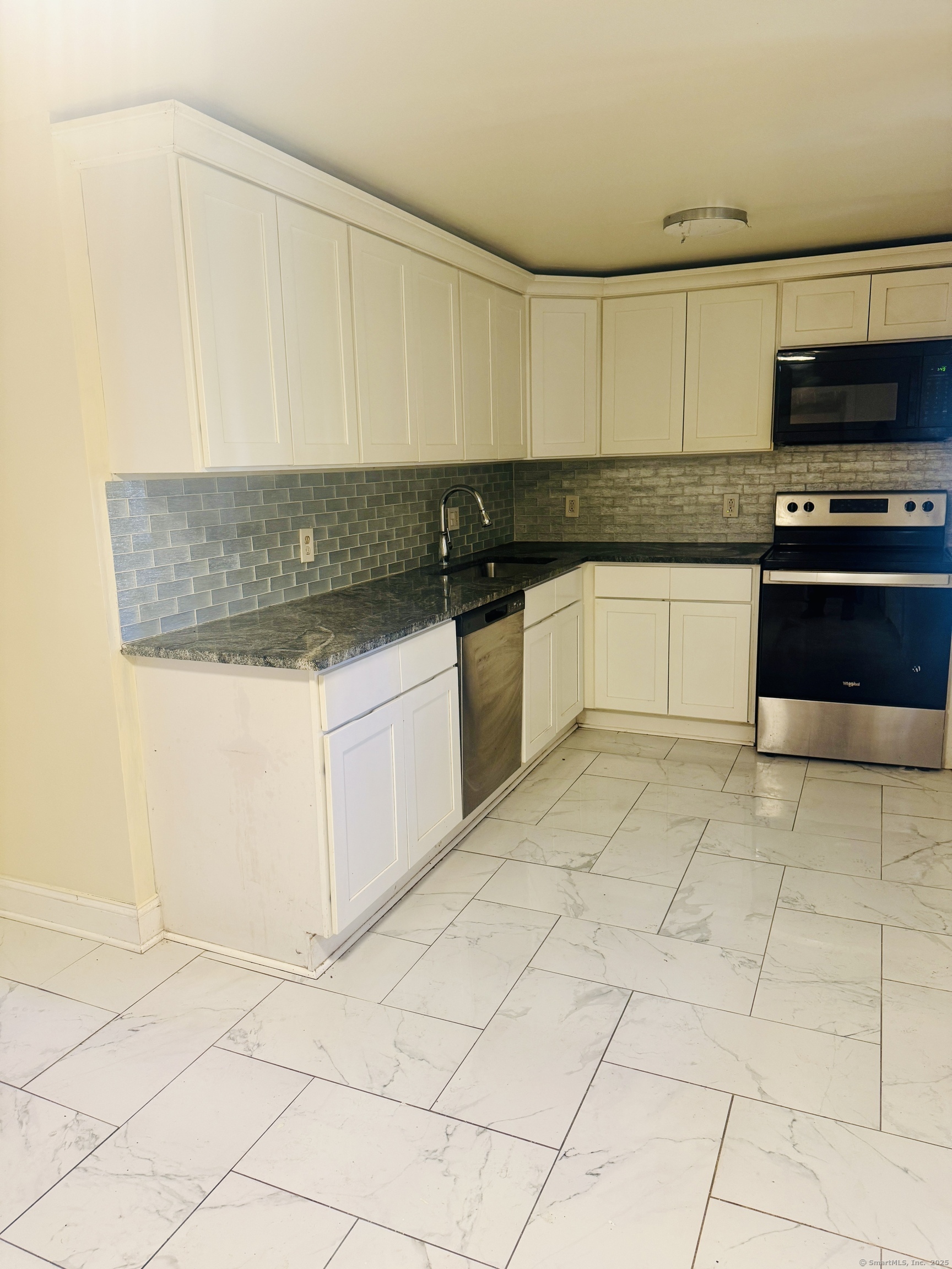 259 Edgewood Avenue Waterbury CT 06706