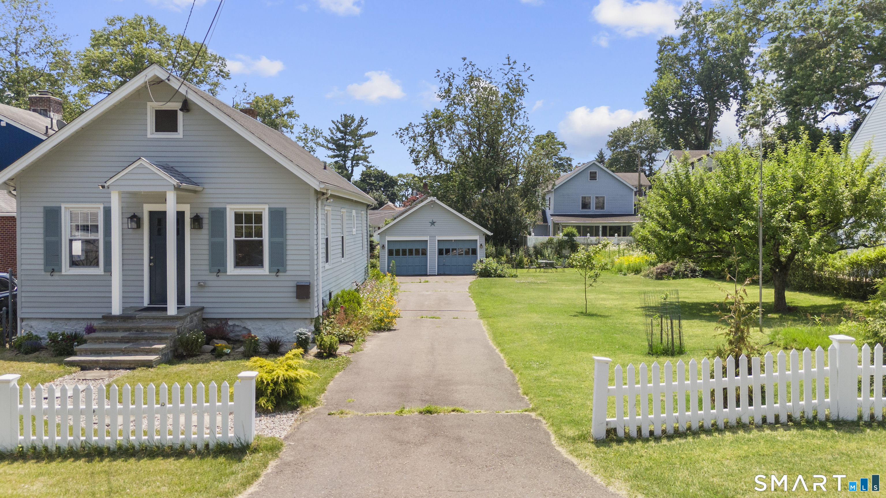 16 Saint Charles Avenue Stamford CT 06907