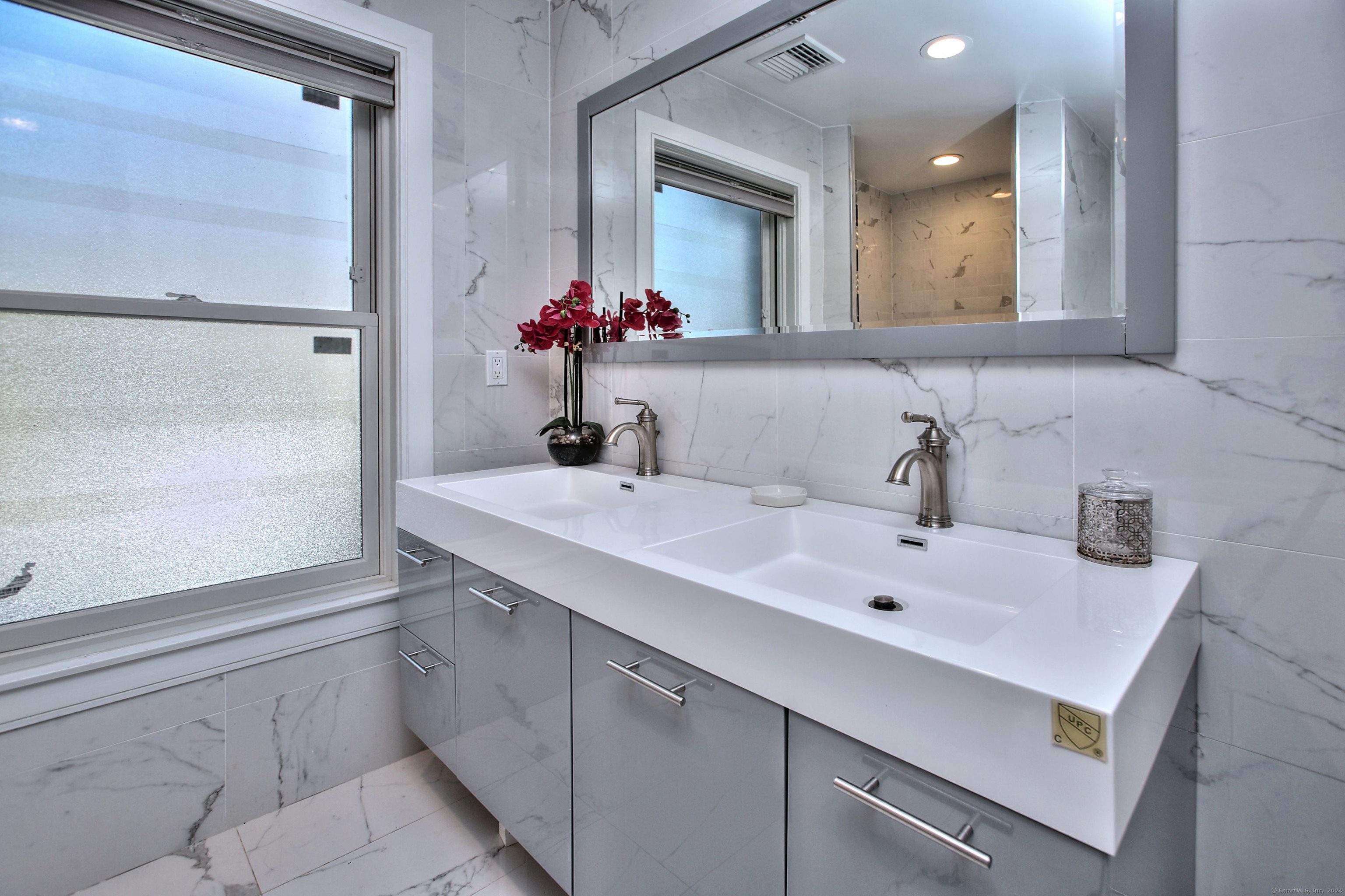 16 Sue Terrace Westport CT 06880