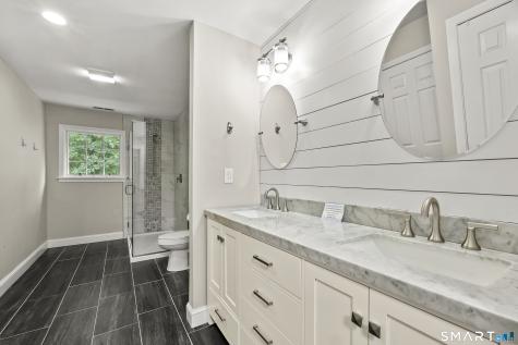 14 Harwich Lane West Hartford CT 06117