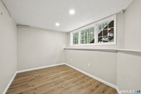 14 Harwich Lane West Hartford CT 06117