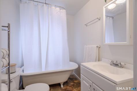 35 Mill Road Woodbury CT 06798