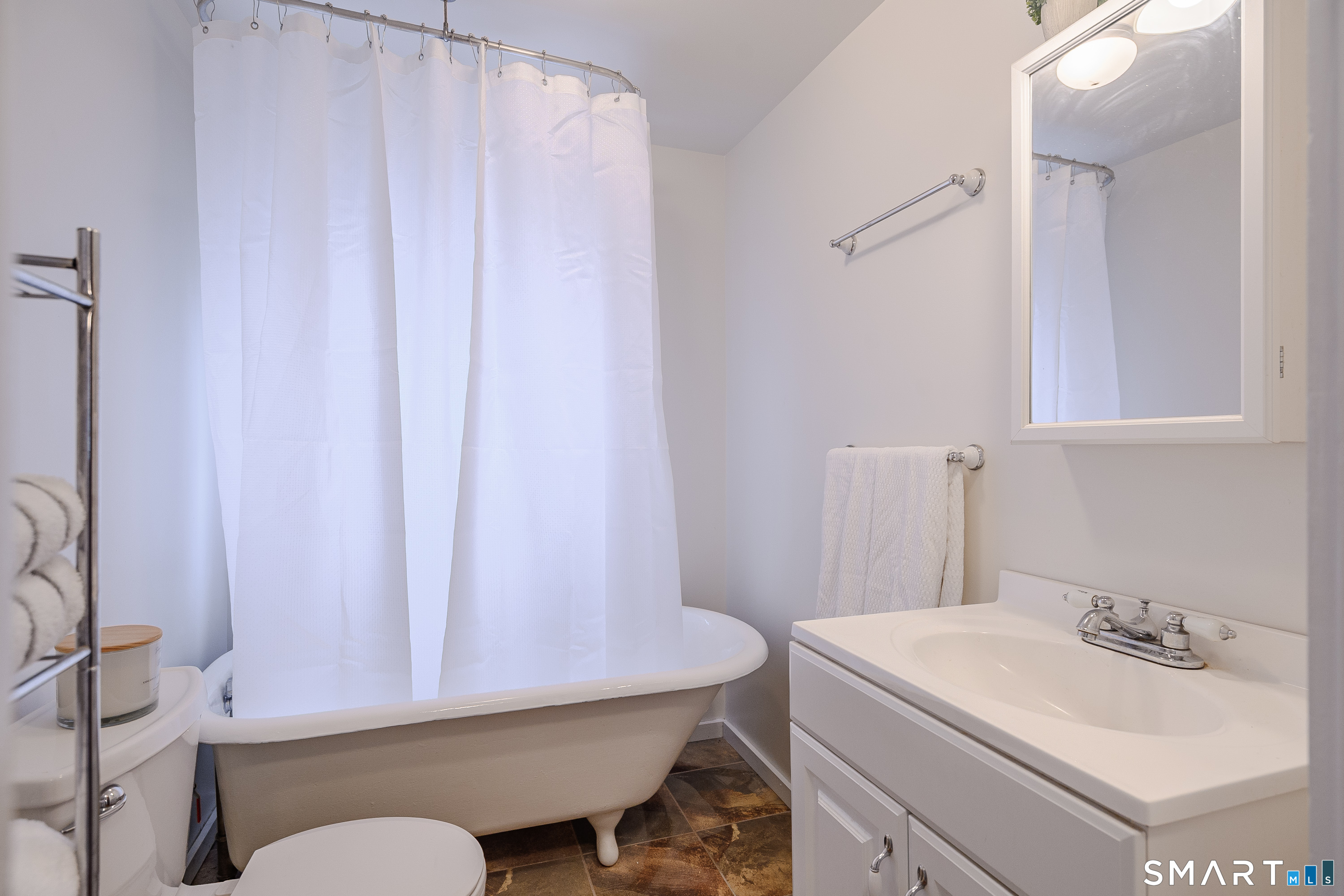 35 Mill Road Woodbury CT 06798