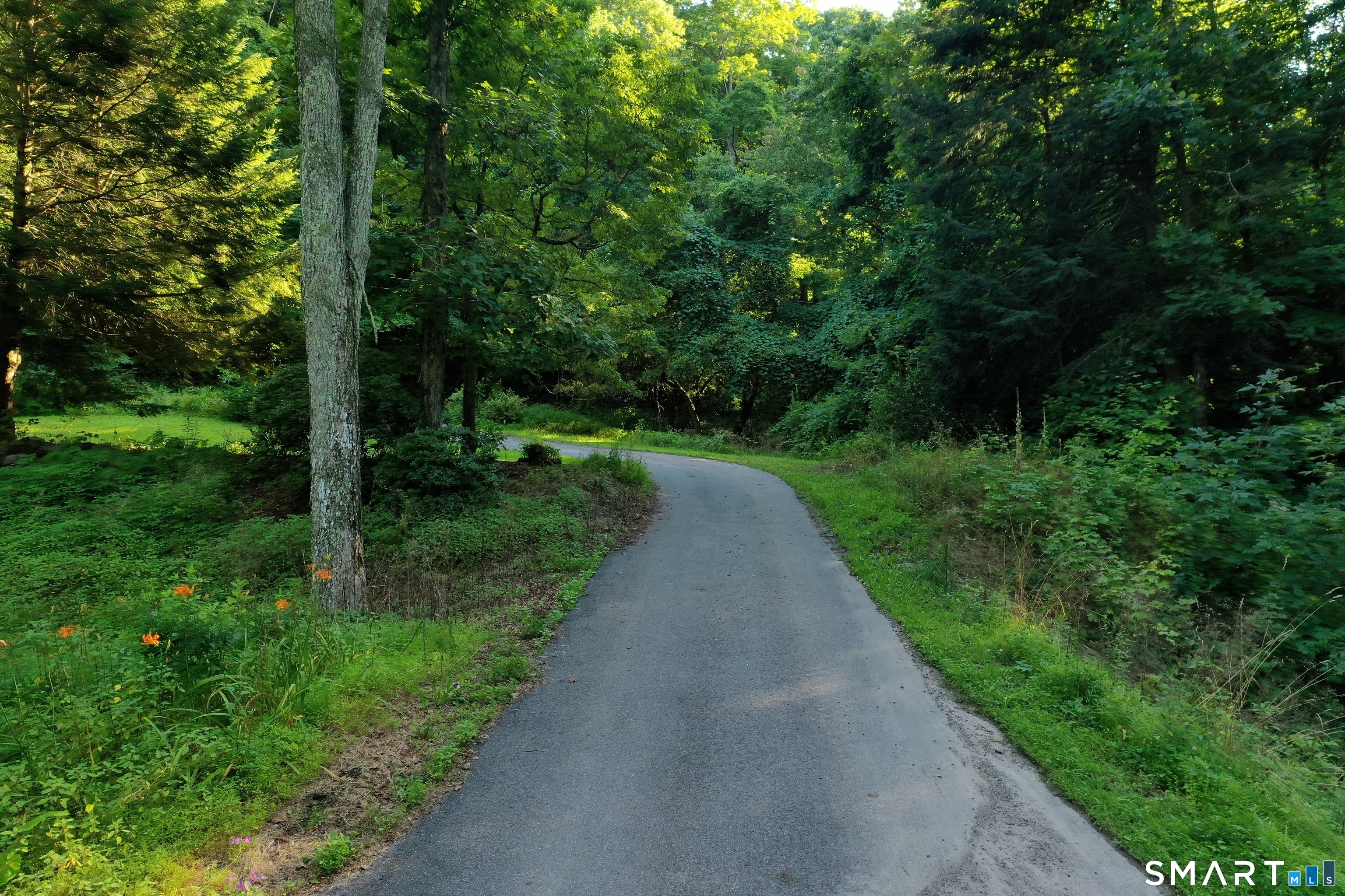 35 Mill Road Woodbury CT 06798