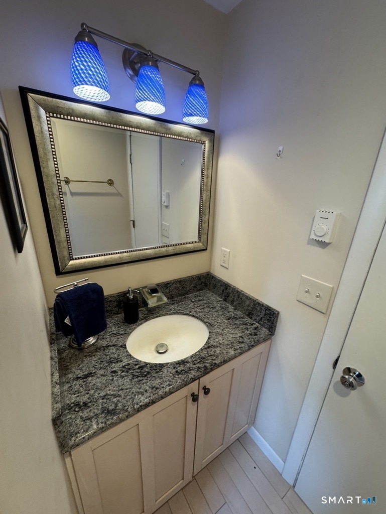 7 Clearwater Lane East Hampton CT 06424