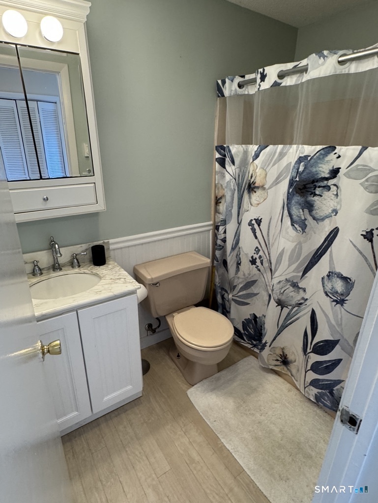 7 Clearwater Lane East Hampton CT 06424