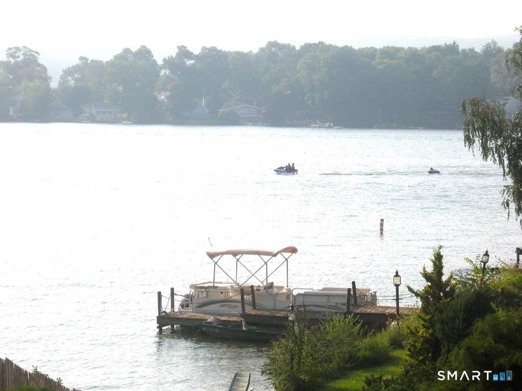 7 Clearwater Lane East Hampton CT 06424