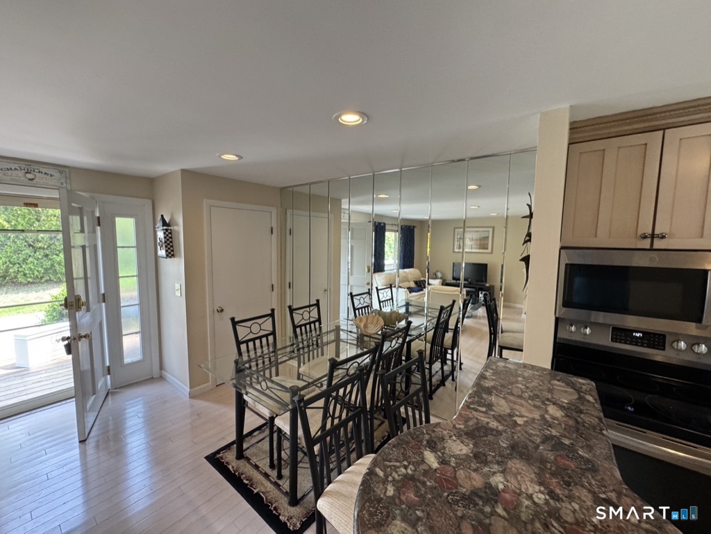 7 Clearwater Lane East Hampton CT 06424