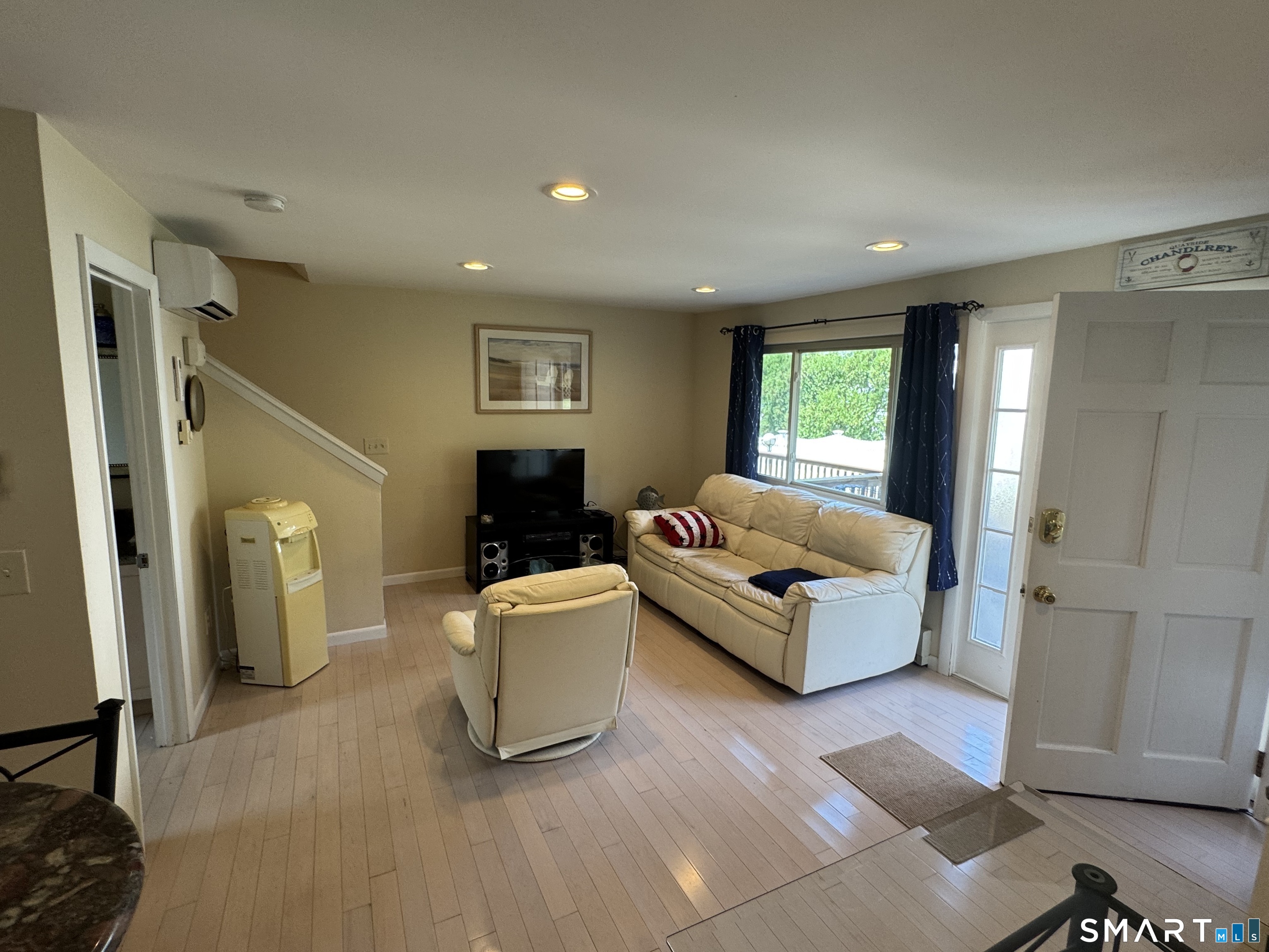 7 Clearwater Lane East Hampton CT 06424