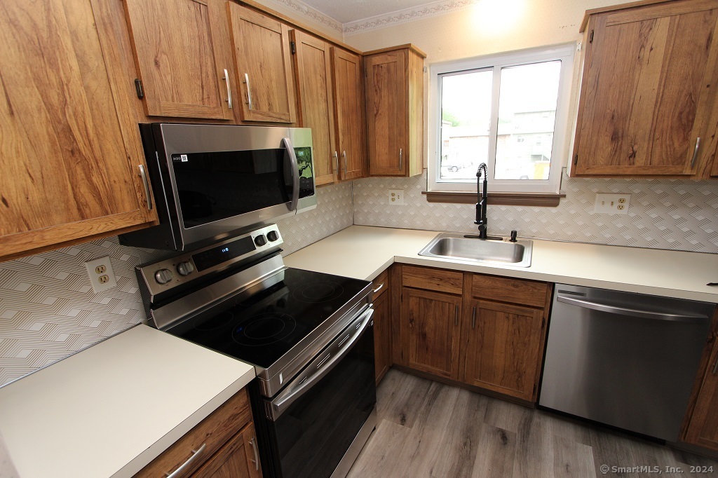 1400 Meriden Road Waterbury CT 06705