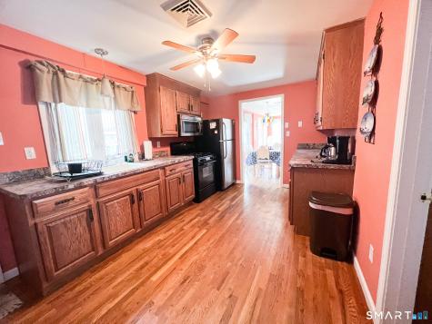 754 East Broadway Milford CT 06460