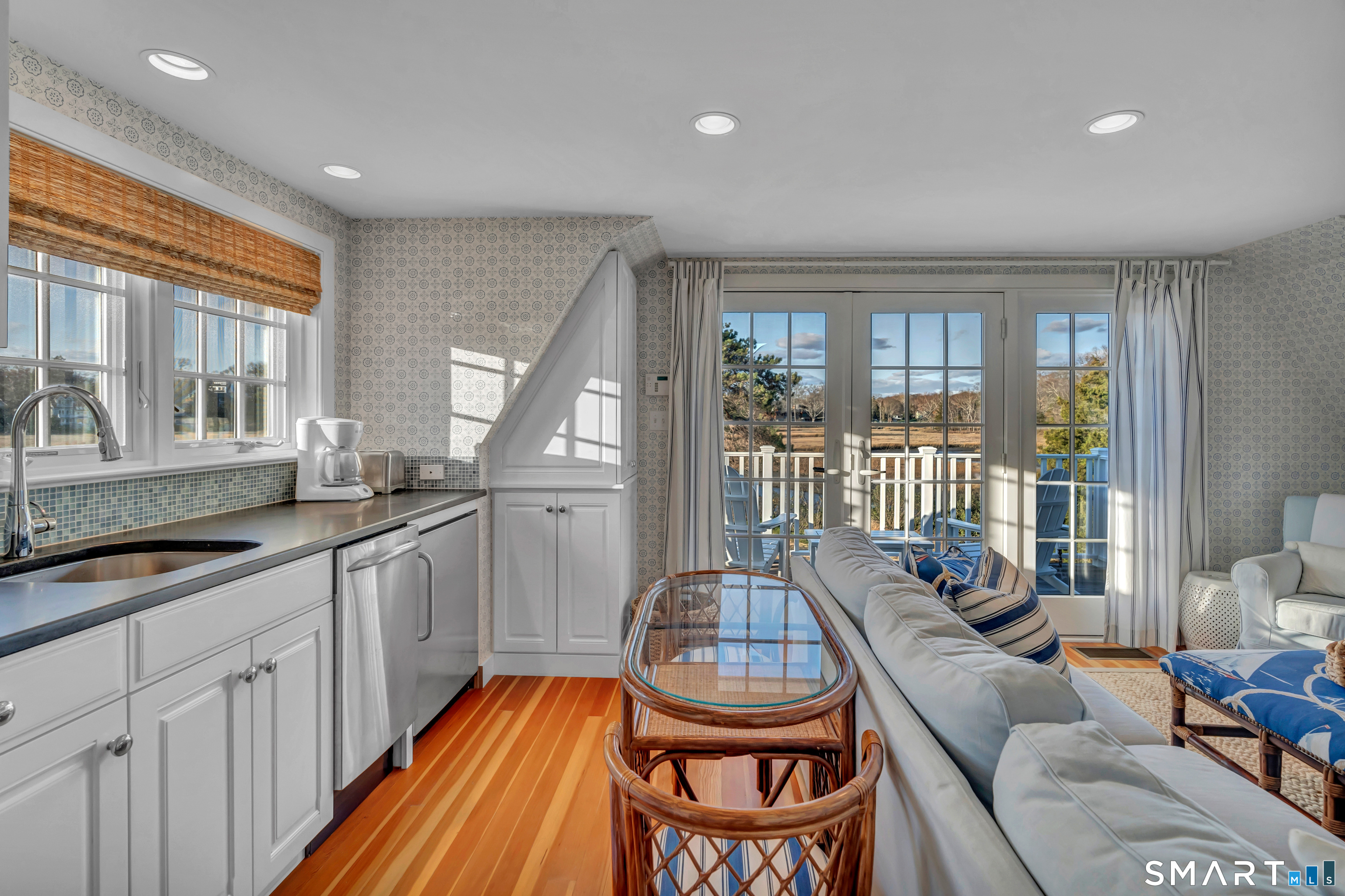 165 Middle Beach Road Madison CT 06443