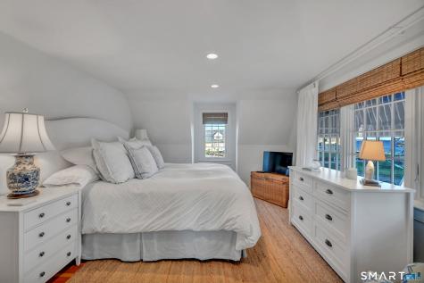 165 Middle Beach Road Madison CT 06443
