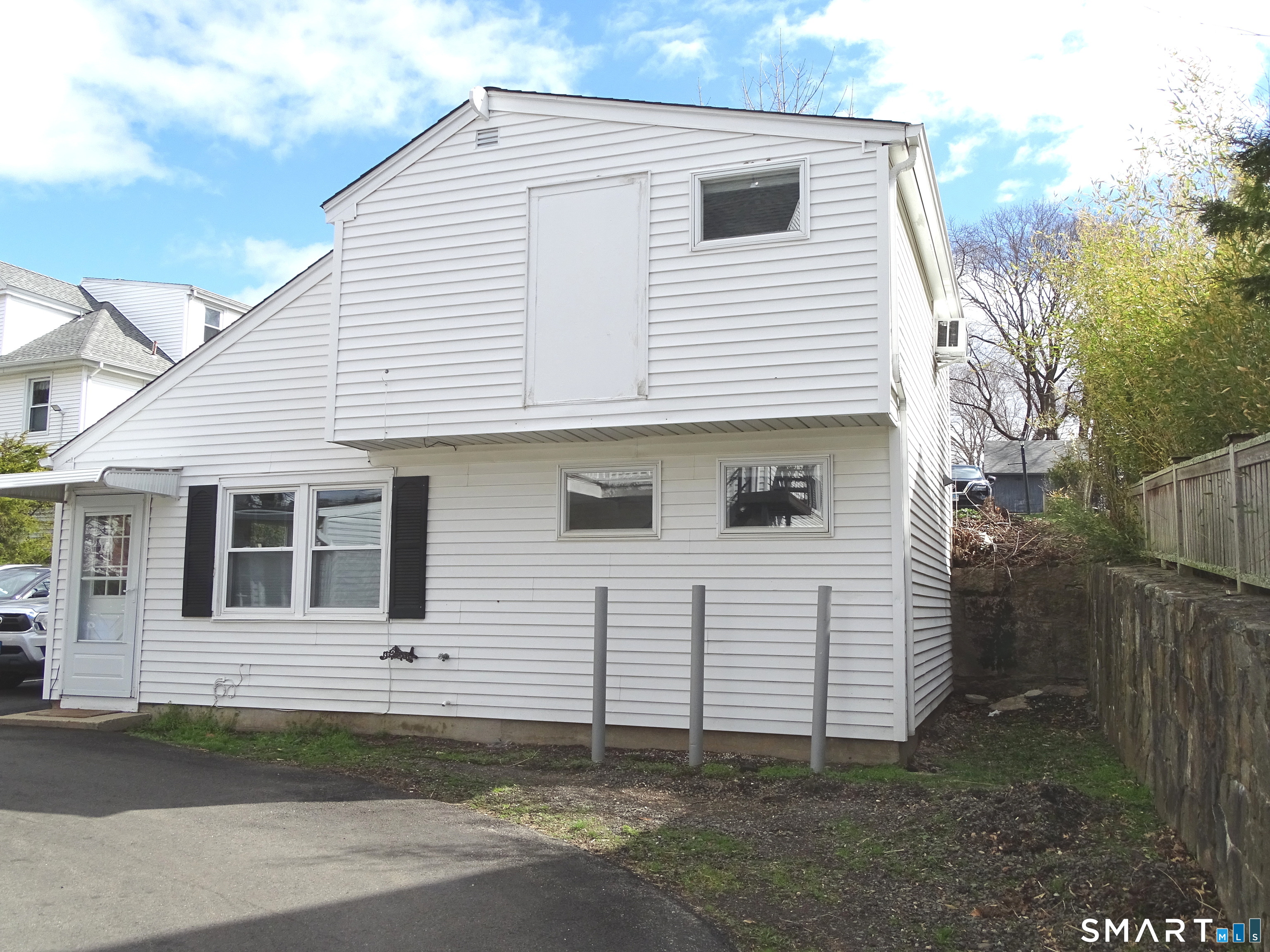 81 Church Street Branford CT 06405