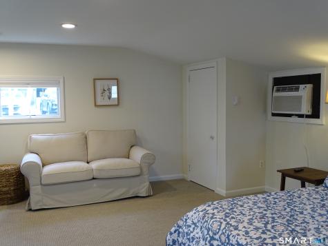 81 Church Street Branford CT 06405