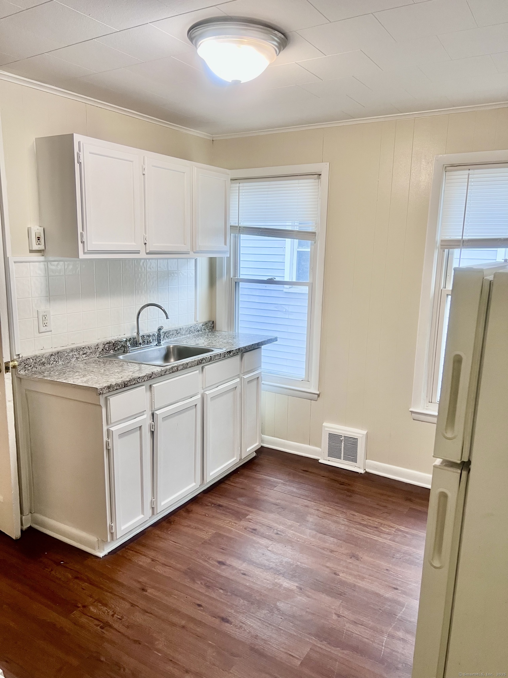 282 Front Avenue West Haven CT 06516